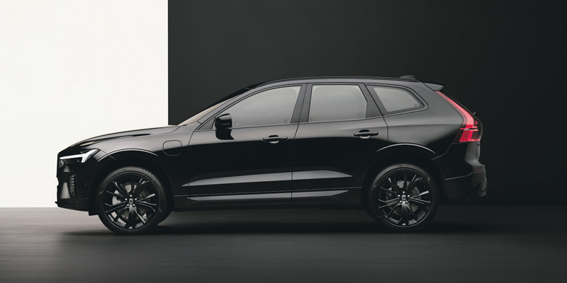 XC60 Black Edition lataushybridi